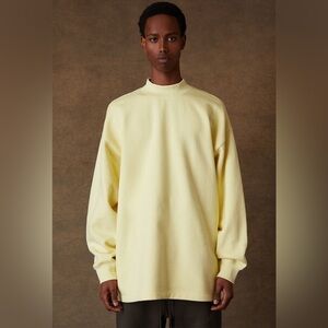 Fear of God Essentials Canary Relaxed Crew Neck Sweatshirt XS